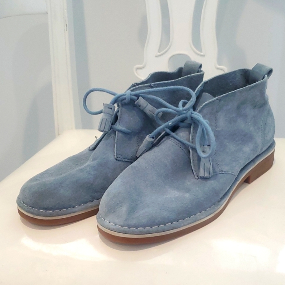 Women's sky blue HushPuppies size US 8.5